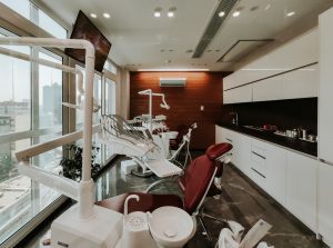 Read more about the article 4 Dental Office Cleaning Tips To Keep Your Patients Happy