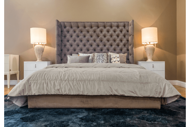 Read more about the article How To Clean A Mattress For Your Airbnb