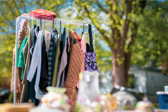 How To Plan A Garage Sale Before Moving