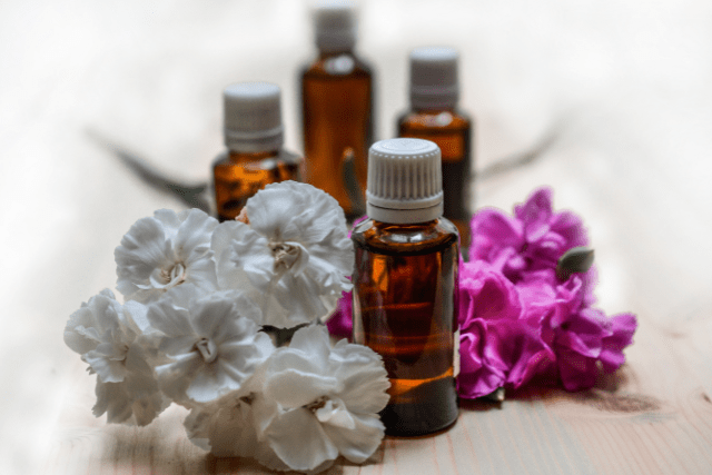 Read more about the article Essential Cleaning Oils