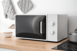 Read more about the article How To Clean A Microwave