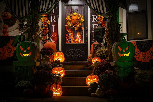Read more about the article How To Take Advantage Of Halloween For Business?