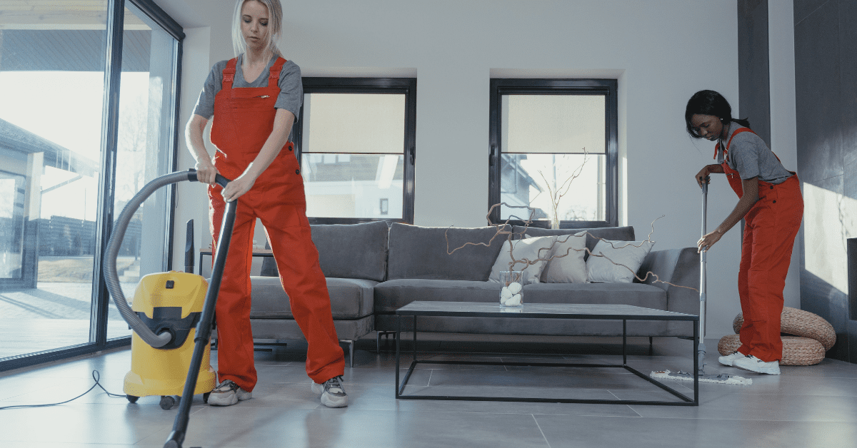 You are currently viewing The Advantages of Hiring a Professional Maid Service